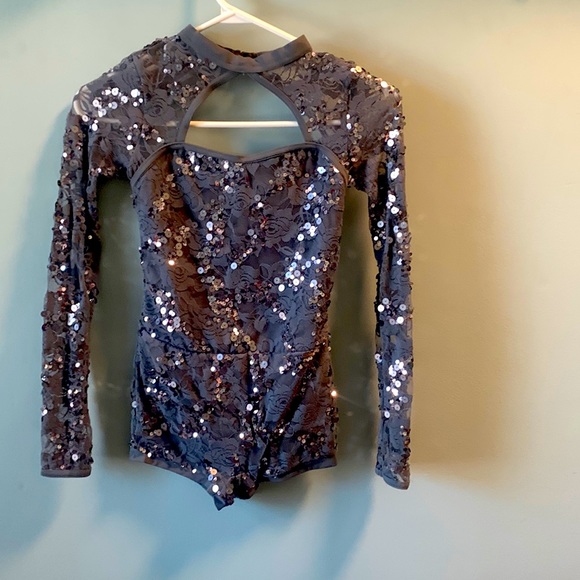 Sequined one piece solo dance costume in grey/silver - Picture 1 of 2